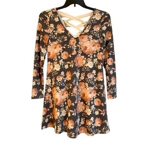 BY & BY, GREY & PEACH FLORAL, MINI DRESS. LONG SLEEVE, FLARE SKIRT. SIZE M